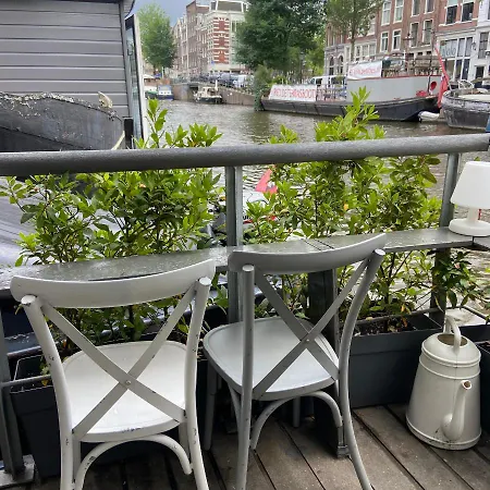 Guest house Houseboat Bonnie