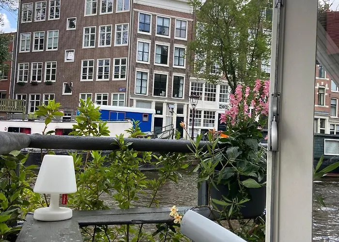 Houseboat Bonnie Amszterdam