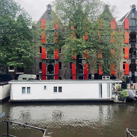 Houseboat Bonnie Penzion 4*