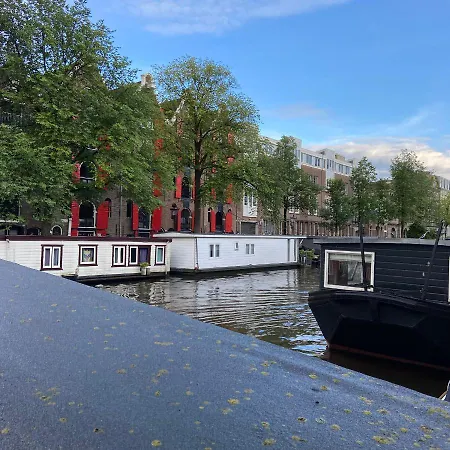 بيت ضيافة Houseboat Bonnie أمستردام
