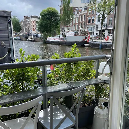 Houseboat Bonnie Penzion 4*