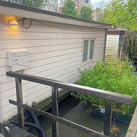 Houseboat Bonnie Amsterdam