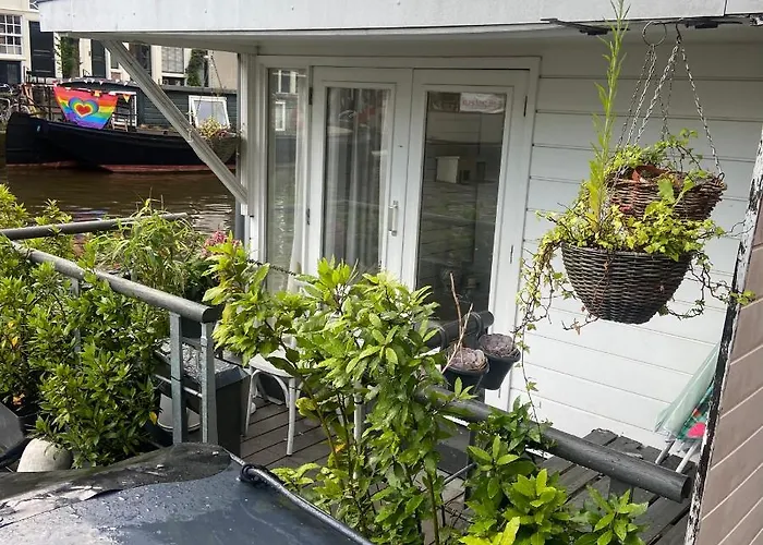 Houseboat Bonnie Guest house Amsterdam