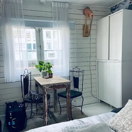 Houseboat Bonnie Penzion Amsterdam