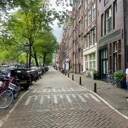 Гостевой дом Houseboat Bonnie Амстердам