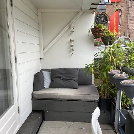 Houseboat Bonnie Амстердам